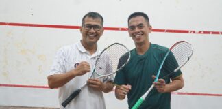 Ketua Umum KONI Kota Bandung, Nuryadi (kiri) bersama Ketua PSI Kota Bandung, Sandi Arisma (kanan). (FOTO :mantoz)